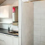 Дом отдыха Lovely In With Kitchen *